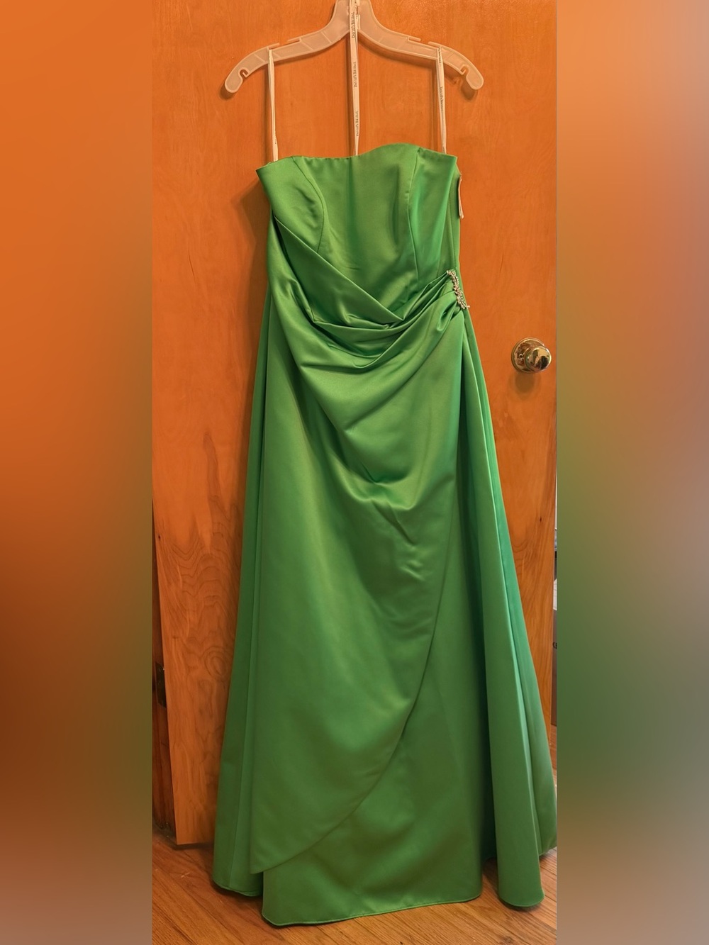 David's Bridal Strapless Green Satin Prom Dress with Drape